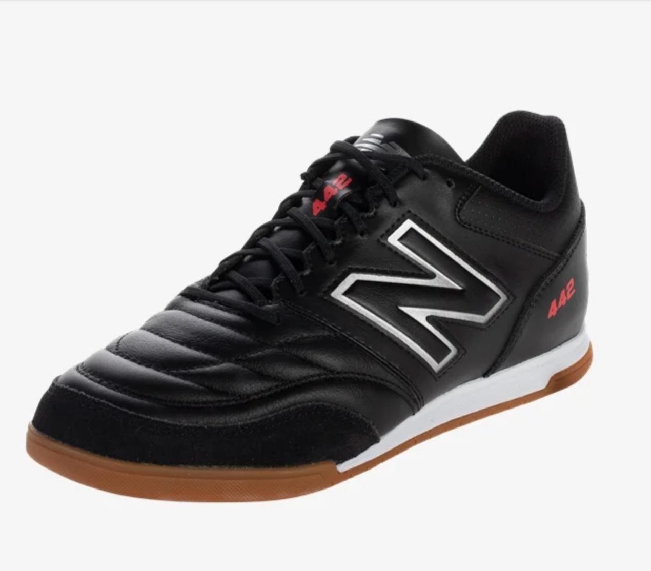 Extra wide indoor soccer shoes hot sale